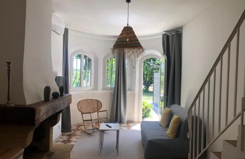 Ventabren House | La Tour- Pigeonnier Provençal - Mas des Sous Bois