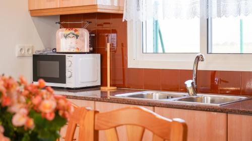 Sant Jaume d'Enveja House | La Vela