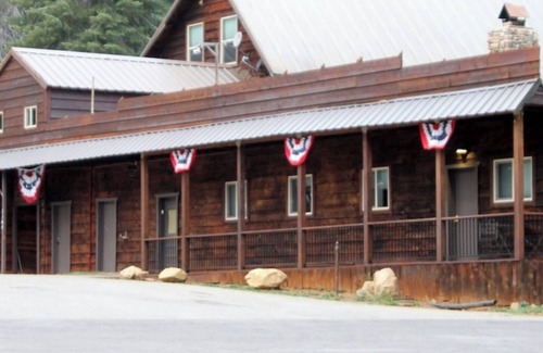 La Porte Cabin | La Veranda