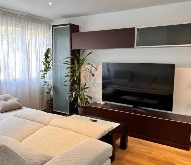 Vinateros Apartment | La Vida Madrileña - Alojamiento en Madrid