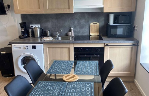 Arromanches-les-Bains Apartment | La vie est belle - Arromanches center, terrace