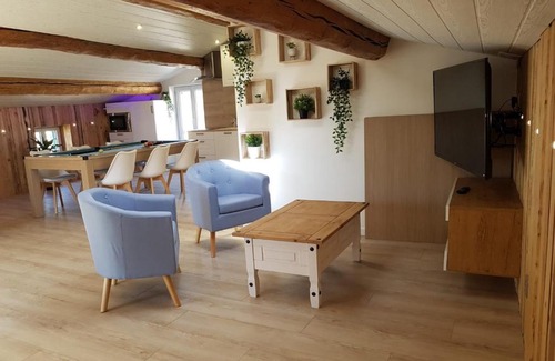 Aubiere Apartment | La Vigne d'Aubière, Spa/Balnéo, Billard,Lit 2mx2m