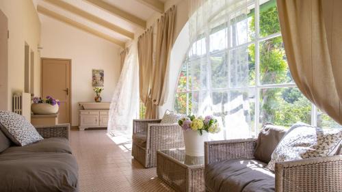 Modigliana Villa | LA VILLA DINA 10, Emma Villas