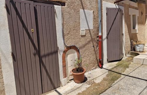 Pierrevert Apartment | La Voute