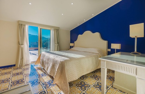 Priora Hotel | La Vue D'Or
