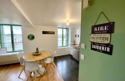 Saint-Denis-de-l'Hotel Apartment | LA VUE LOIRE Appartement