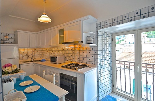 Minori Apartment | La Zinefra - Sea front apartment with large terrace