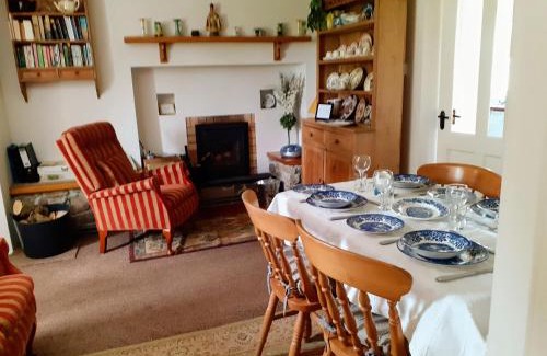 Garrykennedy House | Lackaroe Cottage