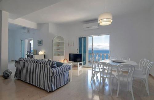 Mavrovouni Villa | Laconian Collection Villa Big Blue