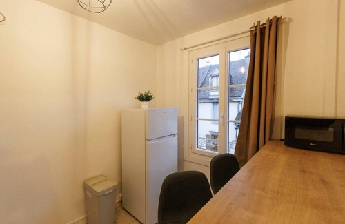 Troyes Apartment | Lafra 4 - Bright & Welcoming - Mon Groom