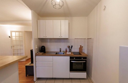 Troyes Apartment | Lafra 4 - Bright & Welcoming - Mon Groom