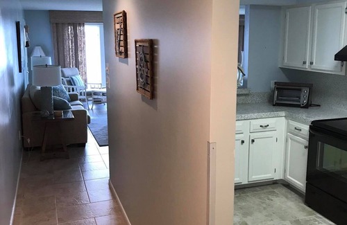Gulf Shores Condo | Lagoon Front Spacious 2/2 Condo w/lagoon views, pools, deeded beach access