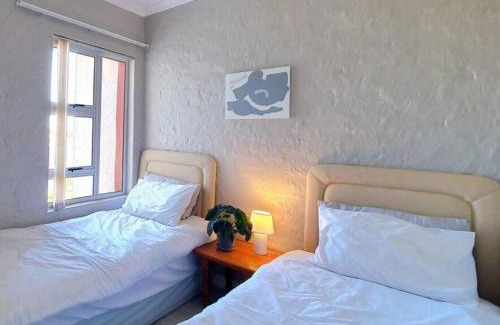 Aston Bay Apartment | Lagoon & Ocean View Retreat