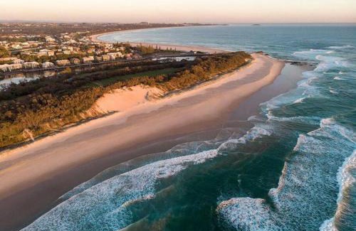 Kingscliff Apartment | Lagoon Pool Access Salt Resort & Spa 1br (Peppers)