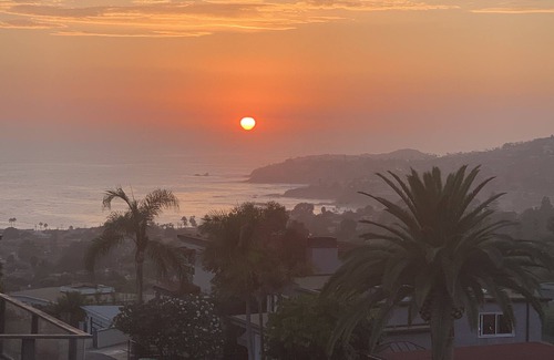 Diamond Crestview House | Laguna Beach Victorian House with Ocean View monthly Rental