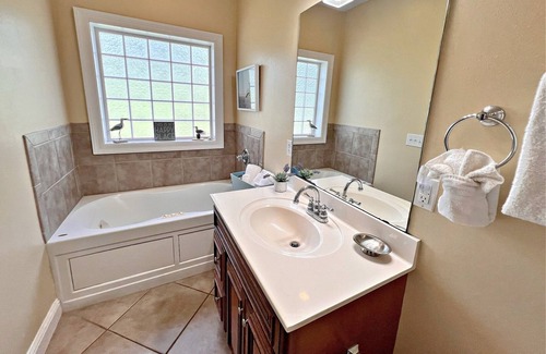 Gulf Shores Villa | Laguna Breeze E 2 Bedroom Condo by Redawning