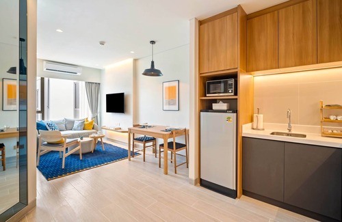 Laguna Condo | Laguna Lakeside Residences 1BR B5 Lake side