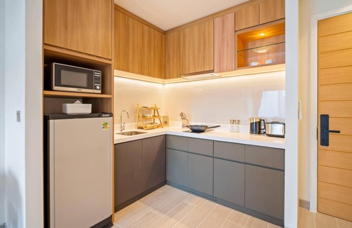 Laguna Condo | Laguna Lakeside Residences 1BR B5 Lake side