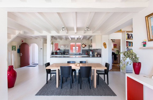 Bidart House | LAGUNAK - 5 Bedroom Basque House with swimming pool 250m from the Beach - BARNES