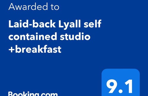 Lyall Bay Apartment | Laid-back Lyall self contained studio