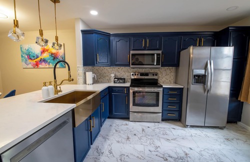 Prosperity Church Road House | Laid in Luxury 2BR Garage CLT