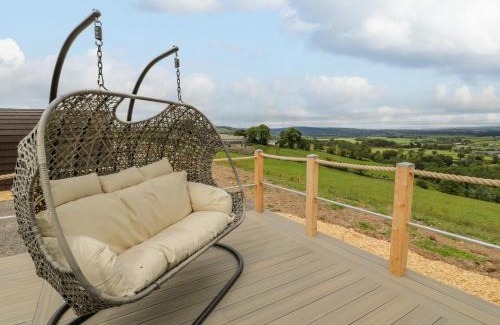 Lochmaben House | Laird Lodge 2