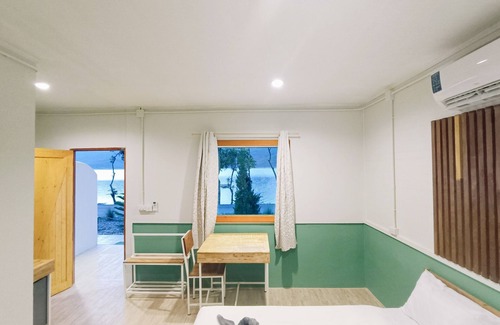 Nakhon Si Thammarat Bed & Breakfast | Lake Camp Resort