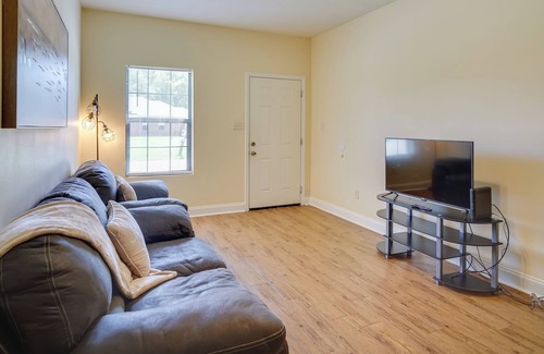 Lake Charles House | Lake Charles Vacation Rental ~ 3 Mi to Downtown!