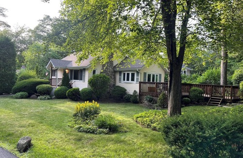 Highland Lakes Cottage | Lake Cottage for 3-4 month winter rental. 10 mins to skiing. 90 mins to NYC.