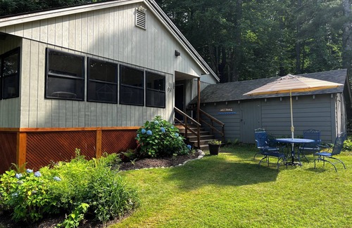 Moultonborough House | Lake Cottage - Put your Feet up and Relax!