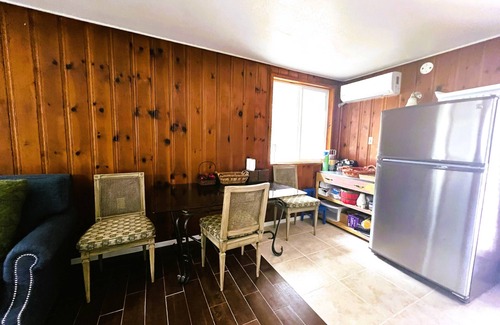 Lake Elsinore House | Lake Elsinore Cute Country Home