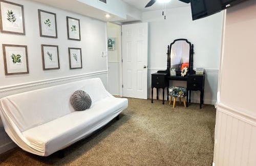 Highland House | Lake Francis Lily Pad