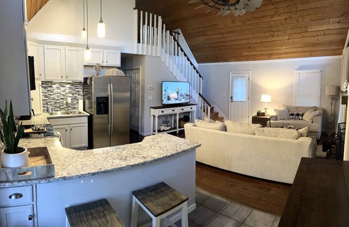 Eatonton House | Lake Front Escape from Hussle and Bussle