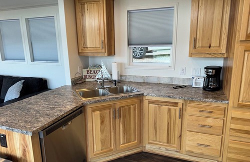 Gravois Mills House | Lake Front Hot Tub Retreat