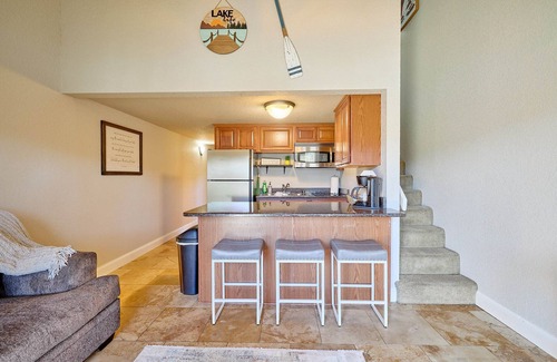 Mid America Condo | Lake Front in Hot Springs! Cozy, Water views and more!