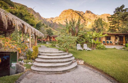 Santa Cruz La Laguna House | Lake Front Suite at Los Elementos