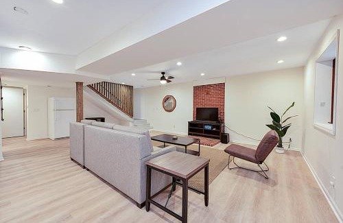 Bracey House | Lake Gaston Duo Kayaks and Dock Duplex 4000+ sq ft