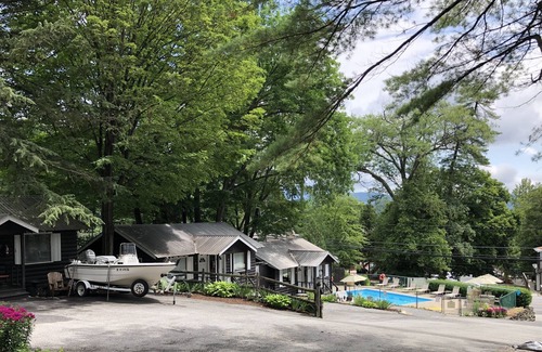 Lake George Cabin | Lake George Bear's Den
