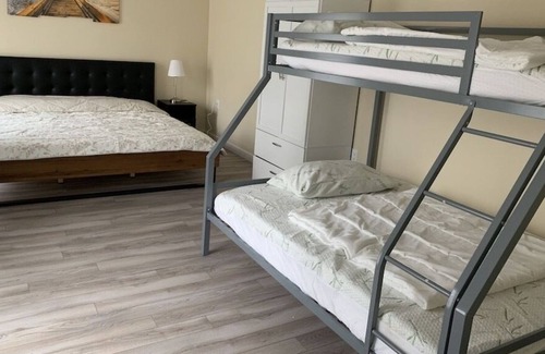 Blakeslee Villa | Lake Harmony spacious, 6 br private pool, hot tub, sauna, play sat, game room