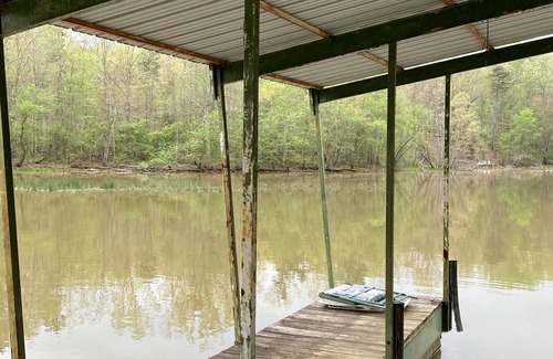 Anderson House | Lake Hartwell and Clemson University Retreat