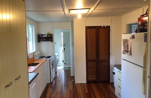 Mangakino House | Lake Holiday Home - spa pool + views