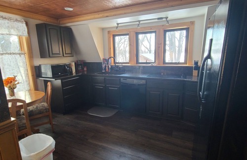 Clear Lake Cabin | Lake home off season Sept to May.