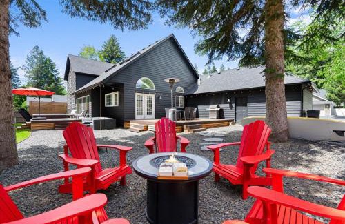 Hayden Lake House | Lake, Hot Tub, Golf Retreat