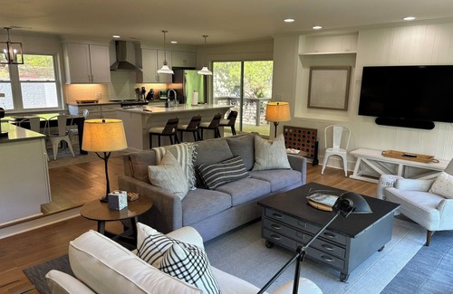 Florence House | Lake House Newly Renovated on Indian River Slough/Wilson Lake