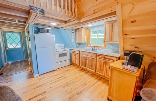 Rockbridge Cabin | Lake Life A-Frame (Hocking Hills Area)