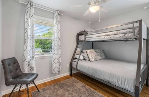 Acworth Apartment | Lake Life C - 2 Bdrm Sleeps 4 | 5 Min Walk to Beach & Dwntwn Acworth | 10 Min to Lake Point Sports