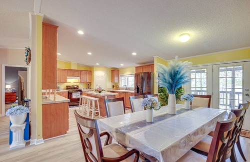 Oakhurst House | Lake Livingston Home w/Dock & Deck!