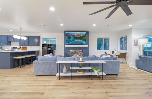 Pointblank House | Lake Livingston – Smaller Group, Smaller Price - inquire! Remodeled with dock!