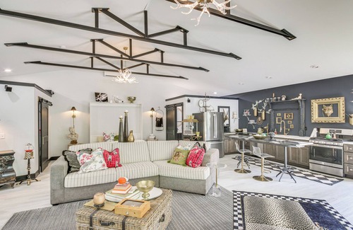 Prosperity Apartment | Lake Murray Studio w/Pool & Hot Tub in Prosperity
