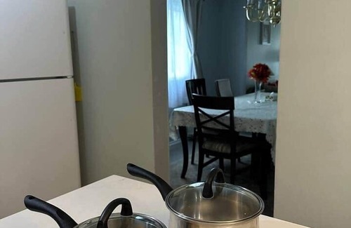 Alcona House | Lake Simcoe 4-Bedroom Home 5 Minutes to Beach Park